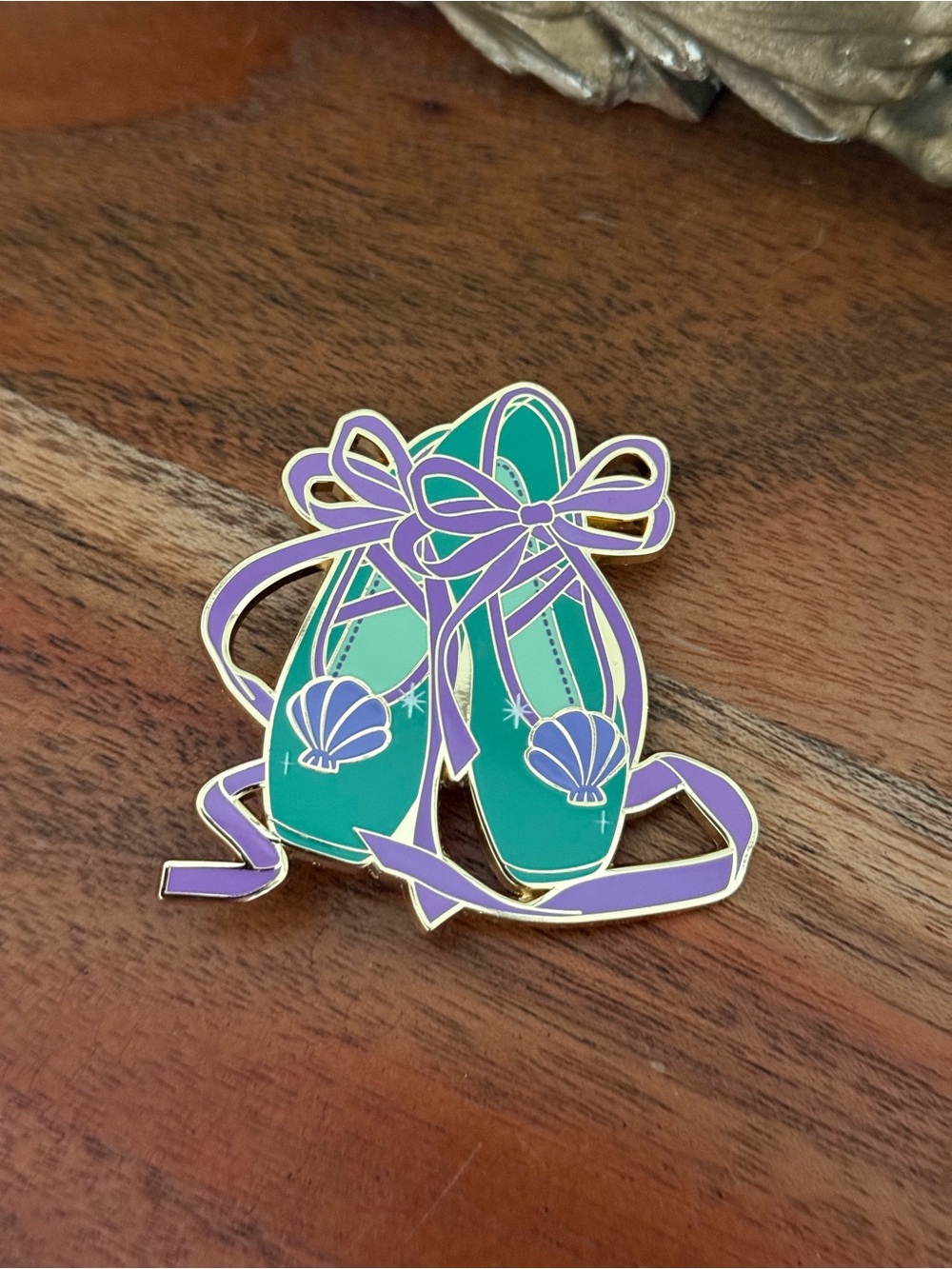 Pink à la mode PALM Disney Princess Ariel The Little Mermaid Ballet Slipper Pin